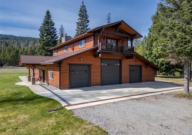 Photo 3 of Single family home for sale at 4832 Lake Crk Rd, Troy, MT 59935 | MLS# 30067337 | Listing updated on 2026-07-01