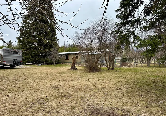 Photo 4 of Manufactured home for sale at 1605 Tamarack Ln, Columbia Falls, MT 59912 | MLS# 30067785 | Listing updated on 2026-07-01