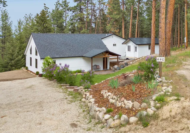 1st image of 440 E 20th St, Hamilton, MT 59840 | MLS# 30067583