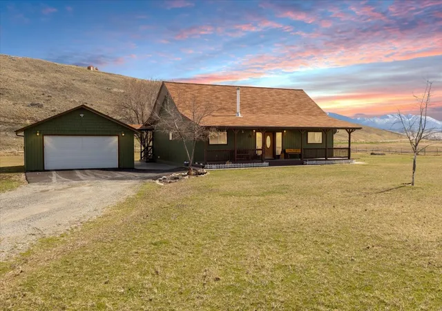 Homes for sale in Eureka, MT | 996 Airport Rd, Eureka, MT 59917 | MLS# 30067120