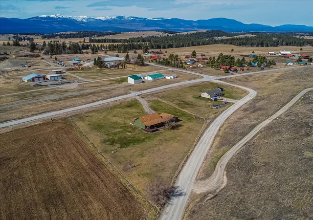 Homes for sale in Eureka, MT | 996 Airport Rd, Eureka, MT 59917 | MLS# 30067120