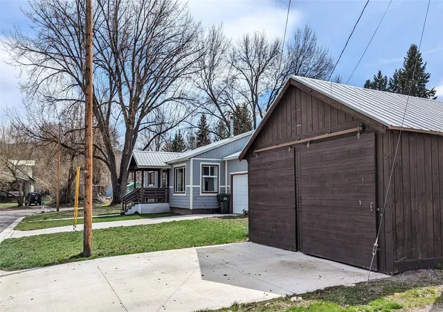 Homes for sale in Libby, MT | 519 E 4Th St, Libby, MT 59923 | MLS# 30067216