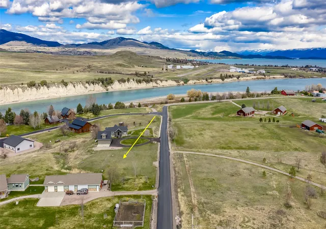 4th image of 39642 Highland Dr, Polson, MT 59860 | MLS# 30067978