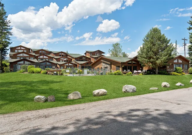 5th image of 150 Adams St #4, Lakeside, MT 59922 | MLS# 30067817