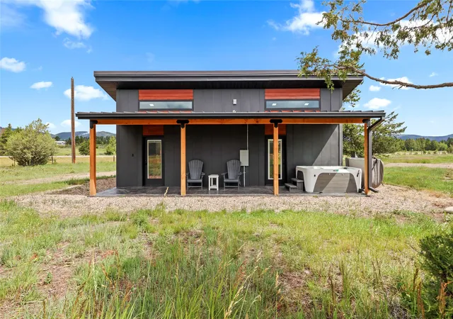 2nd image of 4025 Mt Hwy 200 W, Lincoln, MT 59639 | MLS# 30068023