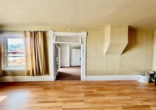 3rd image of 624 Cherry St, Anaconda, MT 59711 | MLS# 30068087