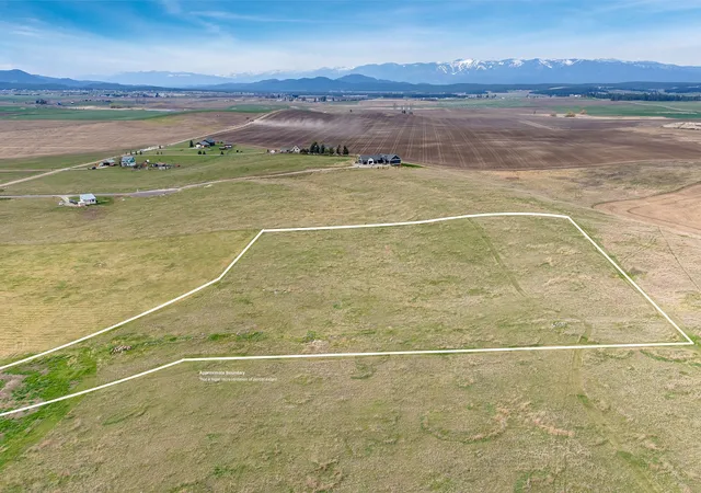 3rd image of 135 Blue Moon Ct, Kalispell, MT 59901 | MLS# 30067935