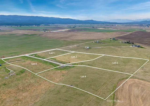 4th image of 135 Blue Moon Ct, Kalispell, MT 59901 | MLS# 30067935