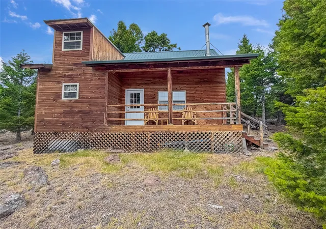 Photo 1 of Single family home for sale at 30 Bunks Trl, Ennis, MT 59729 | MLS# 30068105 | Listing updated on 2026-09-30