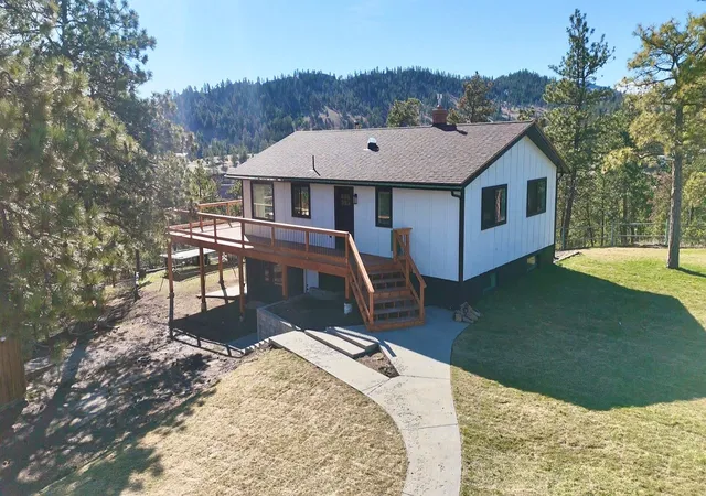 Photo 1 of Single family home for sale at 3575 Eagle Bay Dr, Helena, MT 59602 | MLS# 30068135 | Listing updated on 2026-08-29