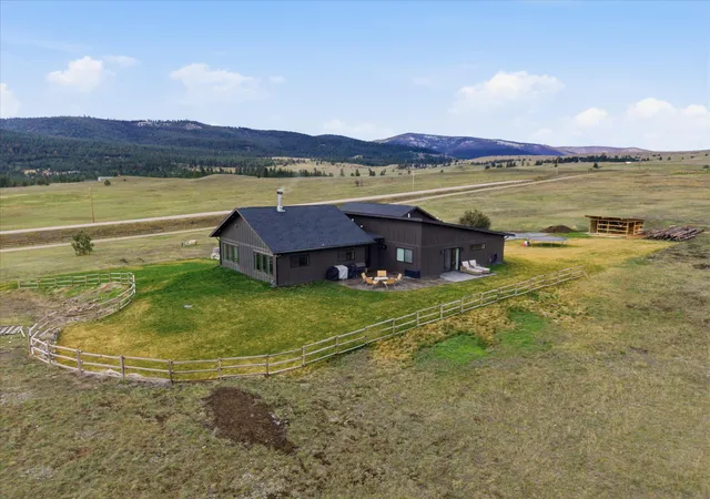 Homes for sale in Elmo, MT | 25567 Three Moon Dr, Elmo, MT 59915 | MLS# 30068253