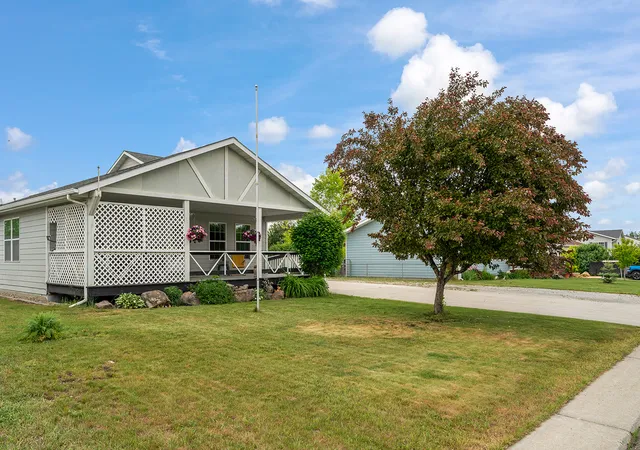 Photo 2 of Single family home for sale at 2560 Pike Dr, East Helena, MT 59635 | MLS# 30068192 | Listing updated on 2026-07-24