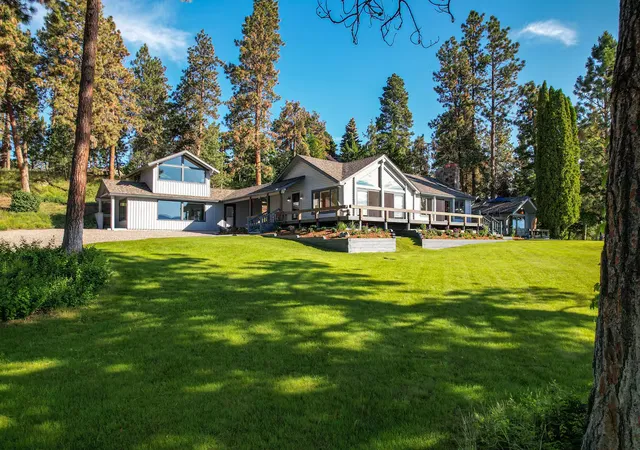 3rd image of 22700 Northaire Ln, Rollins, MT 59931 | MLS# 30067314