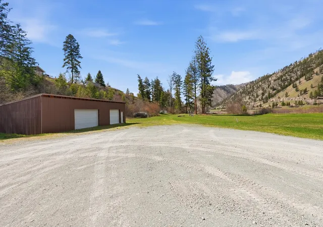 Homes for sale in Superior, MT | 352 Clark Fork Dr, Superior, MT 59872 | MLS# 30068431