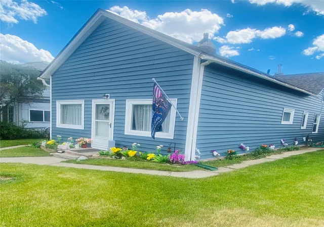 2nd image of 1021 S Wyoming St, Butte, MT 59701 | MLS# 30068578