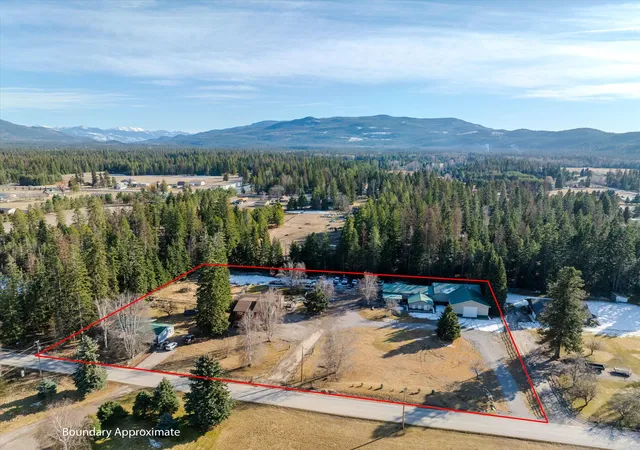 4th image of 253/257/259 Aero Ln, Bigfork, MT 59911 | MLS# 30068404