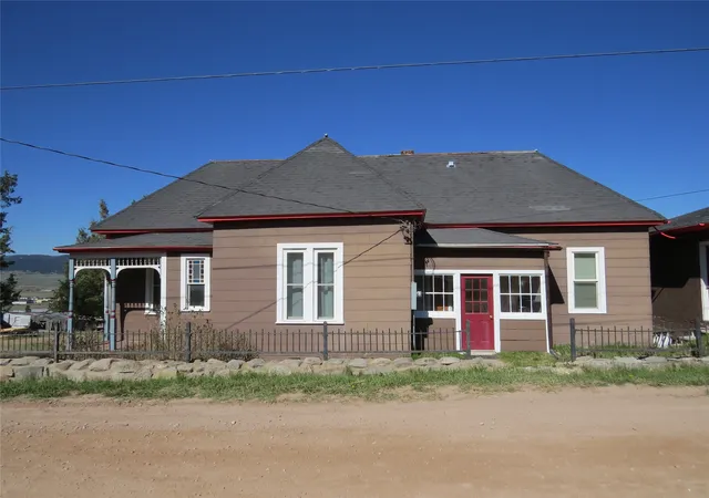 Homes for sale in Philipsburg, MT | 819 Pearl St, Philipsburg, MT 59858 | MLS# 30068600