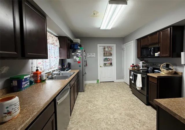 Homes for sale in Great Falls, MT | 2619 1St Ave N, Great Falls, MT 59401 | MLS# 30068770