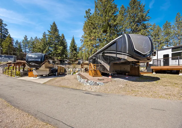 2nd image of 33336 Whitecap Ln, Bigfork, MT 59911 | MLS# 30068563