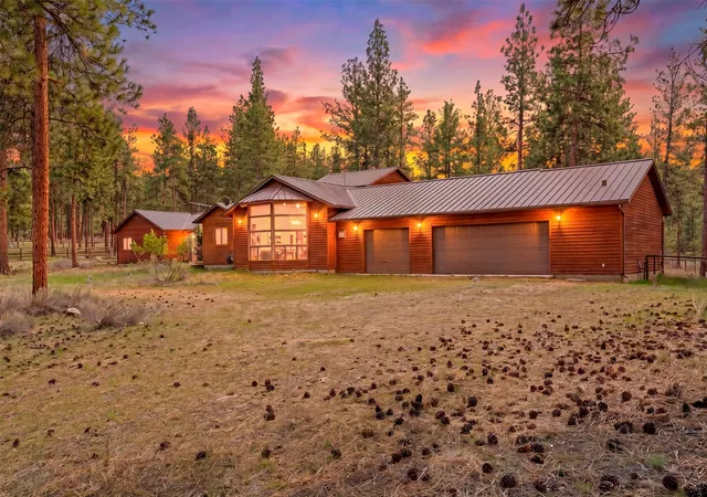 Homes for sale in Corvallis, MT | 912 Weber Butte Trl, Corvallis, MT 59828 | MLS# 30068371