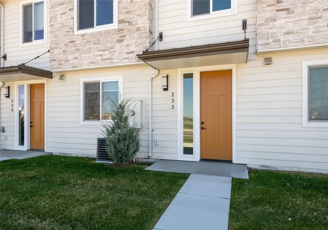 3rd image of 233 Fairgrounds Rd, Hamilton, MT 59840 | MLS# 30068486