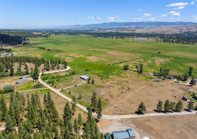 4th image of 643 Gold Creek Loop, Hamilton, MT 59840 | MLS# 30067198