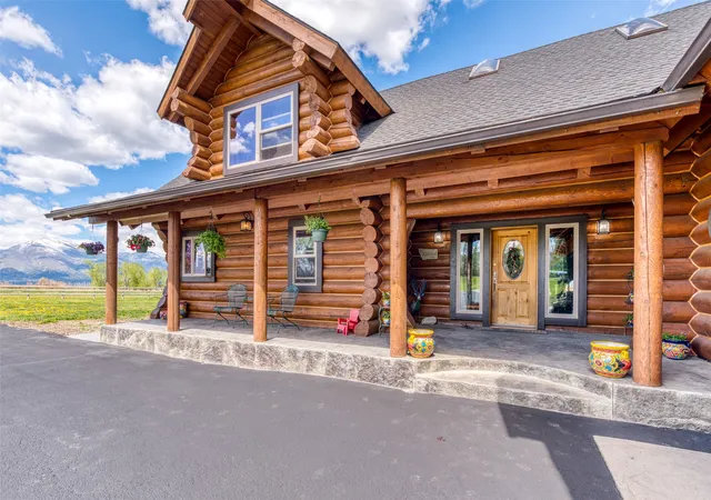 3rd image of 1288 Golf Course Rd, Hamilton, MT 59840 | MLS# 30068786