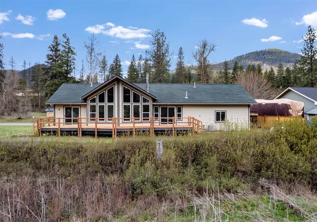 Homes for sale in Superior, MT | 282 Clark Fork Dr, Superior, MT 59872 | MLS# 30068807