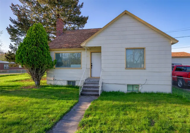 Photo 2 of Multi family home for sale at 1629 & 1631 River Rd, Missoula, MT 59801 | MLS# 30068471 | Listing updated on 2026-08-27