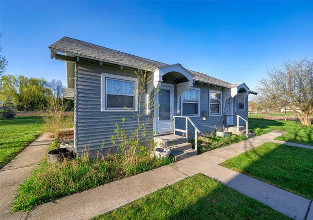 Photo 3 of Multi family home for sale at 1629 & 1631 River Rd, Missoula, MT 59801 | MLS# 30068471 | Listing updated on 2026-08-27