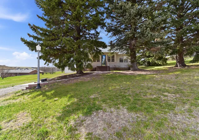 Homes for sale in Highwood, MT | 175 Main St N, Highwood, MT 59450 | MLS# 30068918