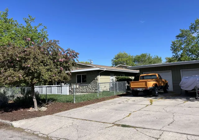 Photo 2 of Multi family home for sale at 208/210 Dixon Ave, Missoula, MT 59801 | MLS# 30069101 | Listing updated on 2026-08-28