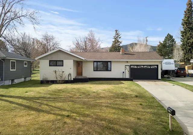 Homes for sale in Helena, MT | 2215 E 6th Ave, Helena, MT 59601 | MLS# 30069145