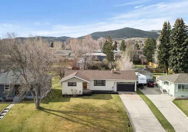 Homes for sale in Helena, MT | 2215 E 6th Ave, Helena, MT 59601 | MLS# 30069145