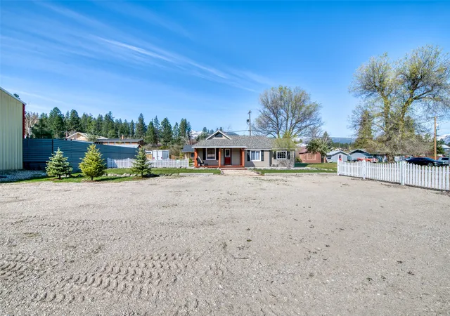 2nd image of 211 S Main St, Darby, MT 59829 | MLS# 30069110