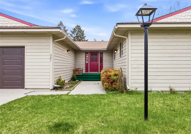 2nd image of 321 S Sanders St, Helena, MT 59601 | MLS# 30069271