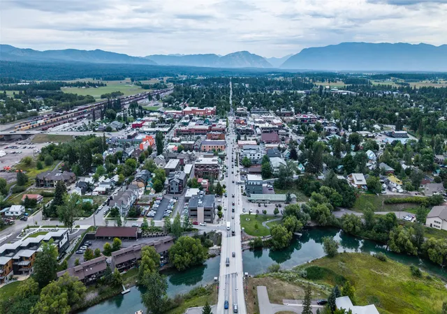 35th image of 214 E 2nd St #302, Whitefish, MT 59937 | MLS# 30068639