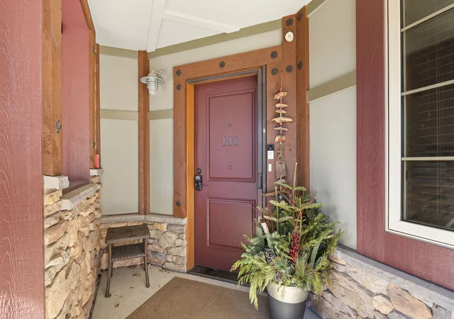 5th image of 7175 Us Hwy 93 S #4-101, Lakeside, MT 59922 | MLS# 30068777