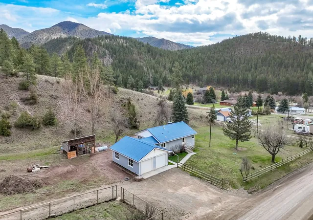 Photo 1 of Single family home for sale at 6025 Nelson Rd, Helena, MT 59602 | MLS# 30069315 | Listing updated on 2026-07-24