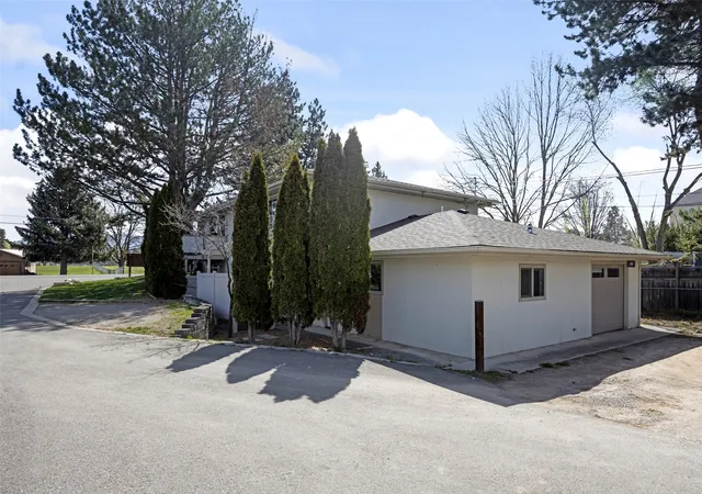 Homes for sale in Missoula, MT | 1623 Clements Rd, Missoula, MT 59804 | MLS# 30069162