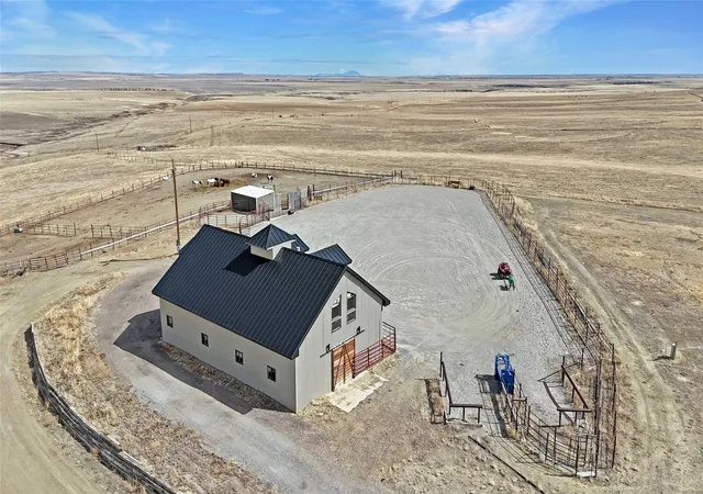 3rd image of 360 Henderson Rd, Cut Bank, MT 59427 | MLS# 30069029