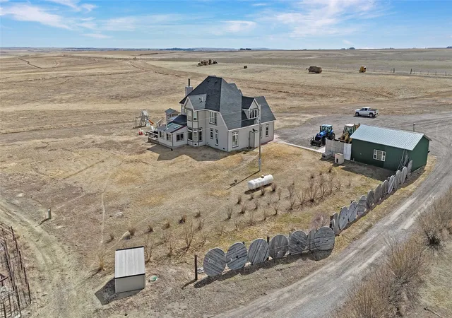 4th image of 360 Henderson Rd, Cut Bank, MT 59427 | MLS# 30069029
