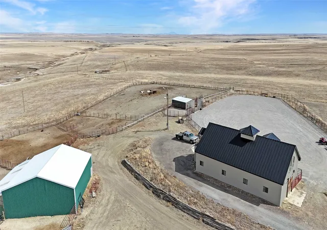 5th image of 360 Henderson Rd, Cut Bank, MT 59427 | MLS# 30069029