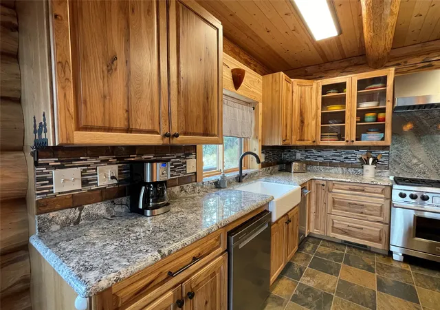 Homes for sale in Thompson Falls, MT | 45 Shoreline Dr, Thompson Falls, MT 59873 | MLS# 30069354