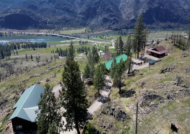 Photo 1 of Single family home for sale at 31 Wilcutt Draw Ln, Paradise, MT 59856 | MLS# 30069372 | Listing updated on 2026-10-02