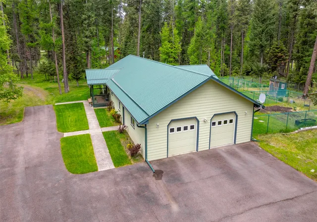 Photo 4 of Single family home for sale at 13033 Trinkus Ln, Bigfork, MT 59911 | MLS# 30069352 | Listing updated on 2026-07-06