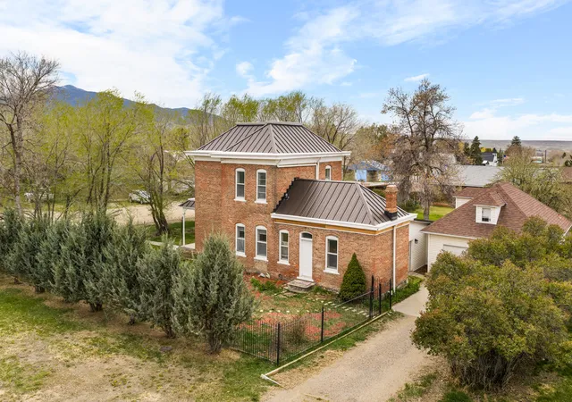Photo 1 of Single family home for sale at 113 E Poppleton St, Sheridan, MT 59749 | MLS# 30069375 | Listing updated on 2026-08-01