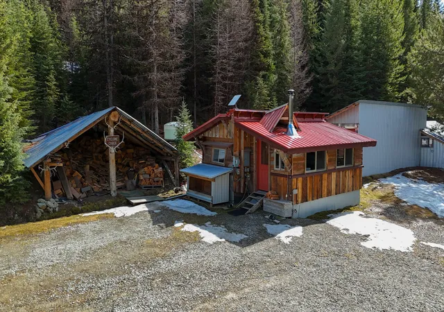 Homes for sale in Whitefish, MT | 3630 Logan Creek Rd, Whitefish, MT 59937 | MLS# 30069518
