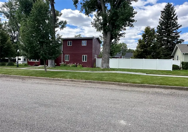 Homes for sale in Choteau, MT | 38 2Nd Ave Sw, Choteau, MT 59422 | MLS# 30069565