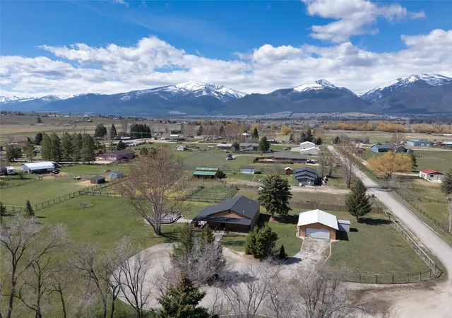 2nd image of 627 Folly Ln, Stevensville, MT 59870 | MLS# 30069420